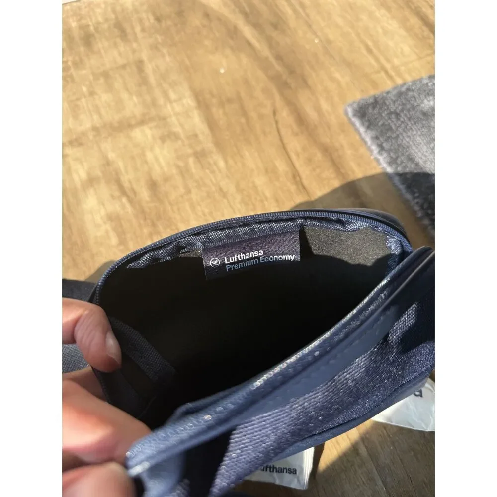 Lufthansa Premium Economy Class Navy Blue Toiletry Bag Cosmetic Makeup Pouch